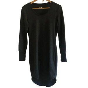 Kavu women’s long sleeve black and grey dress